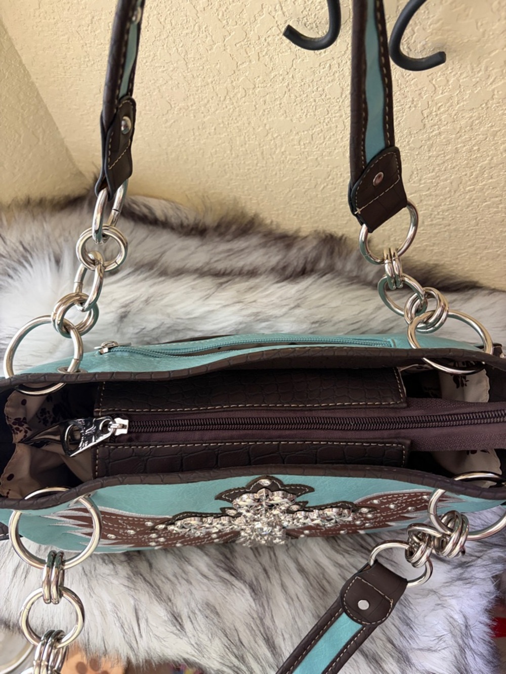 Heritage West Turquoise and Brown Embellished Winged Cross Tote - Picture 6 of 14